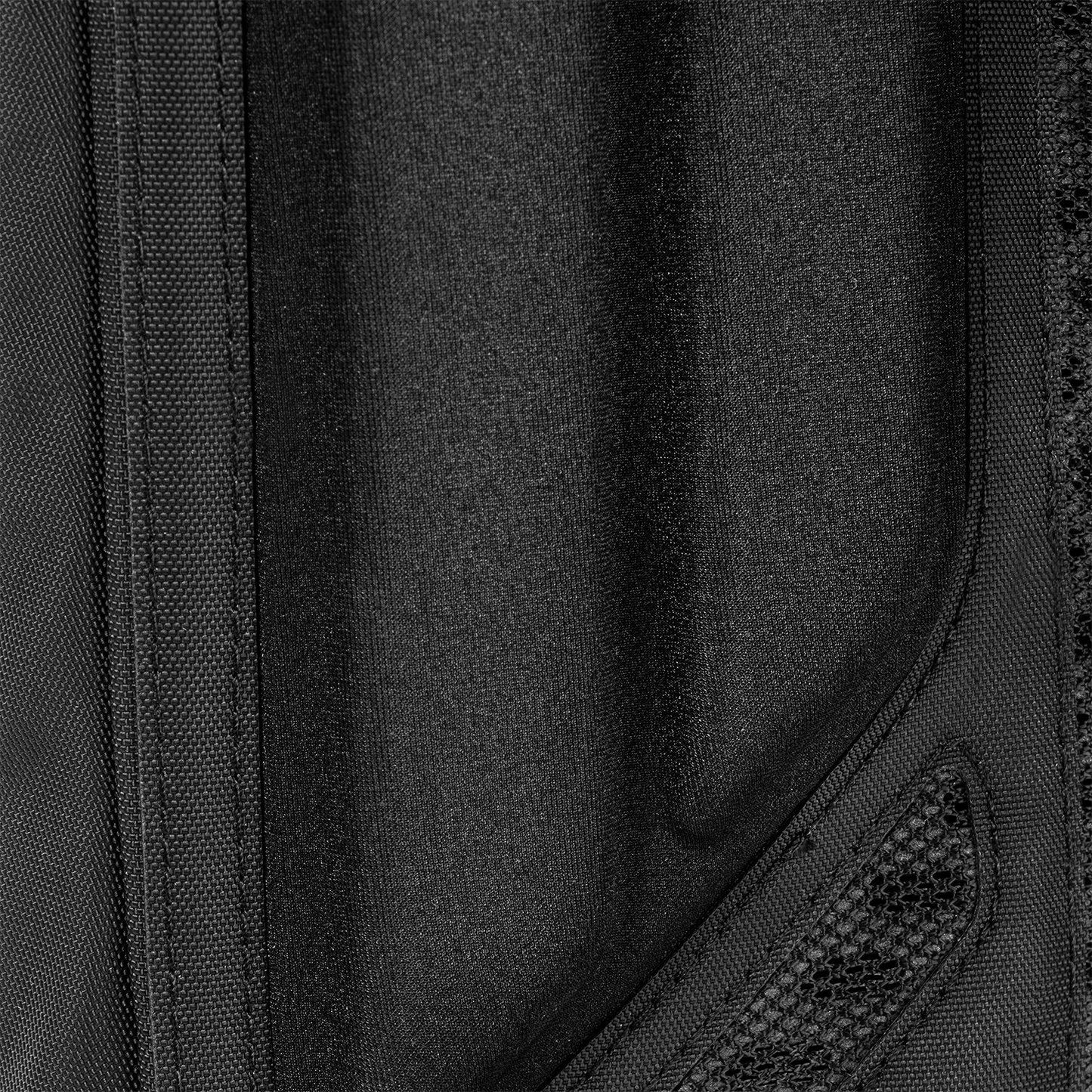 paragon-hydration-pack-h3 Paragon_Black_Texture.png